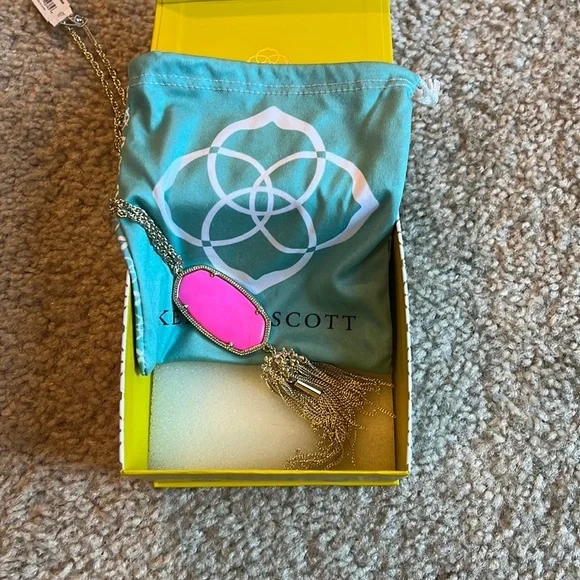 Kendra Scott Rayna gold chain link stone pendant tassel